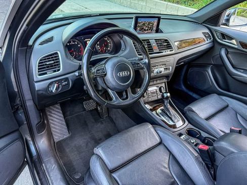 Used 2017 Audi Q3 2.0T Premium Plus w/ Premium Plus Package FWD image 6