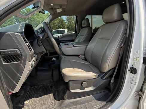 Used 2017 Ford F250 XL w/ Power Equipment Group AWD/4WD image 9