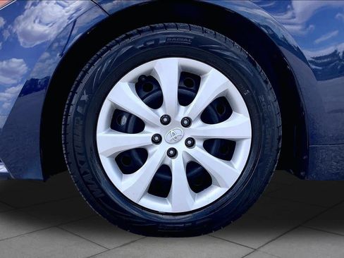Used 2024 Toyota Corolla LE FWD image 11