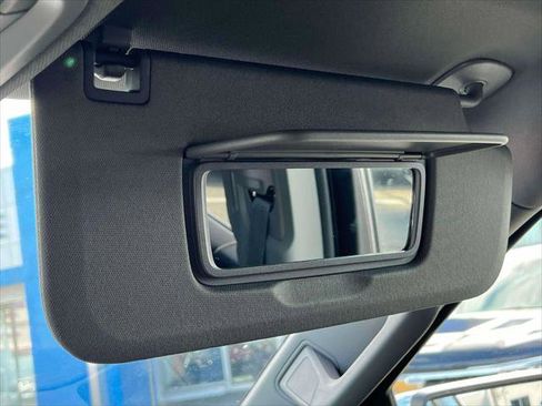 Used 2025 Chevrolet Silverado 1500 LT image 30