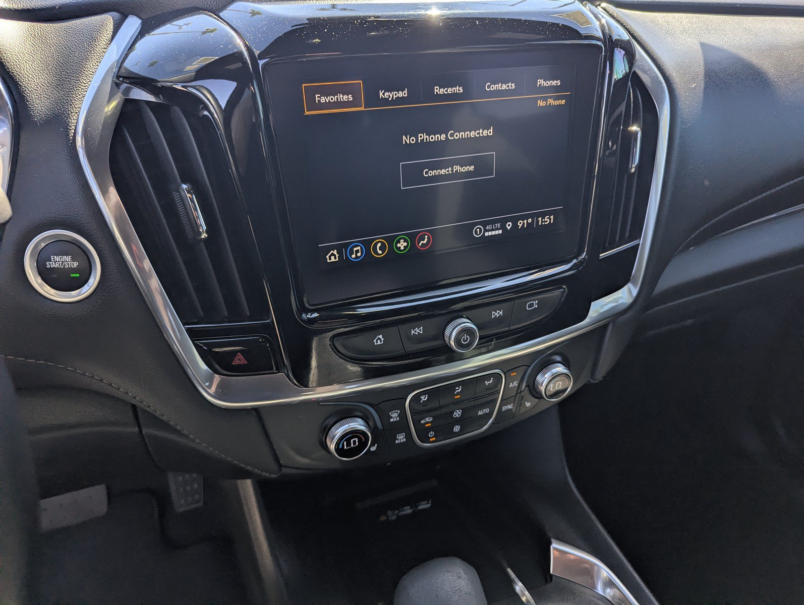 Used 2023 Chevrolet Traverse LT FWD image 13