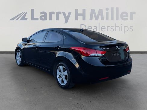 Used 2013 Hyundai Elantra GLS w/ Preferred Pkg image 3
