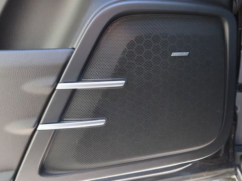 Used 2018 Porsche Cayenne S image 30