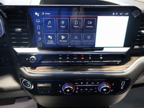 Used 2025 GMC Sierra 1500 Elevation image 23