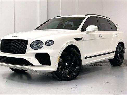 Used 2022 Bentley Bentayga AWD/4WD image 3