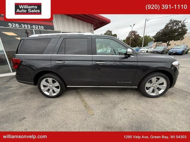 Used 2023 Ford Expedition Platinum AWD/4WD image 4