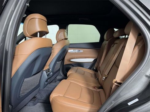 New 2026 Genesis GV70 2.5T Advanced image 33