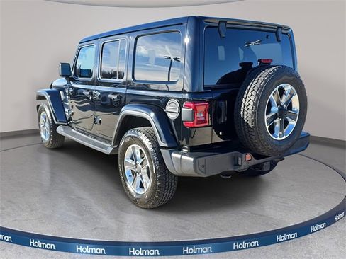 Used 2018 Jeep Wrangler Unlimited Sahara image 5