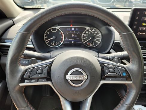 Used 2024 Nissan Altima 2.0 SR image 37