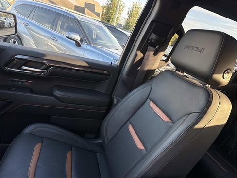 Used 2024 GMC Sierra 1500 AT4 w/ Technology Package image 20