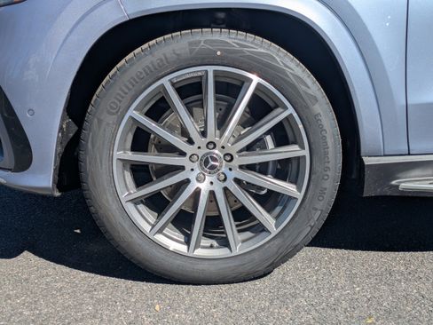 New 2026 Mercedes-Benz GLS 450 4MATIC image 3