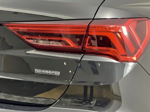 Used 2025 Audi Q3 2.0T Premium w/ Convenience Package image 25