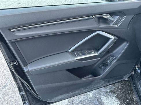 Certified 2025 Audi Q3 2.0T Premium w/ Convenience Package image 20