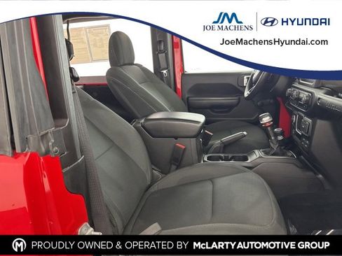 Used 2022 Jeep Wrangler Sport image 24