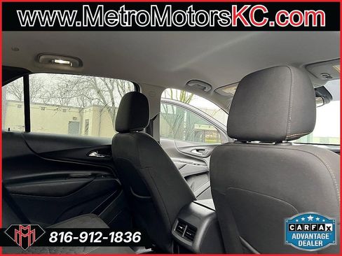 Used 2021 Chevrolet Equinox LT image 30