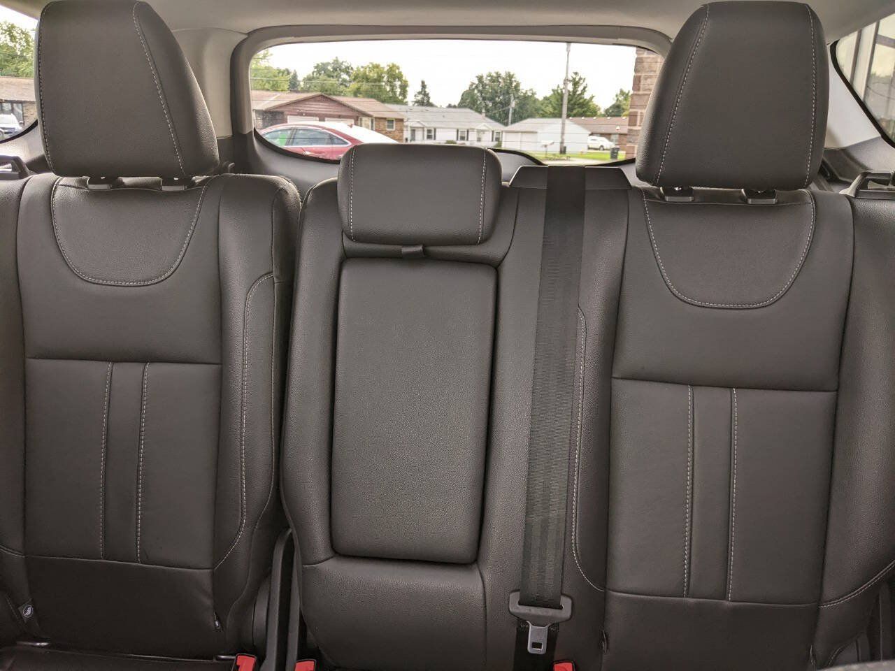 Used 2013 Ford Escape Titanium w/ Parking Technology Pkg AWD/4WD image 20