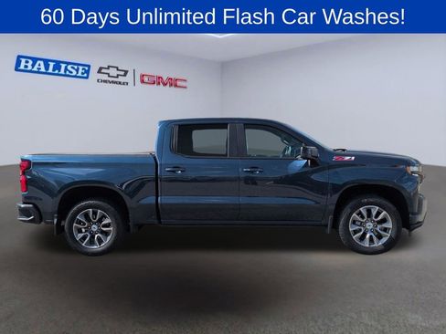 Used 2022 Chevrolet Silverado 1500 RST image 2