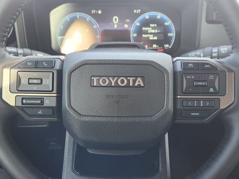 Used 2025 Toyota Land Cruiser w/ Premium Package image 7