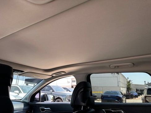 Used 2023 Kia Sportage SX FWD image 17