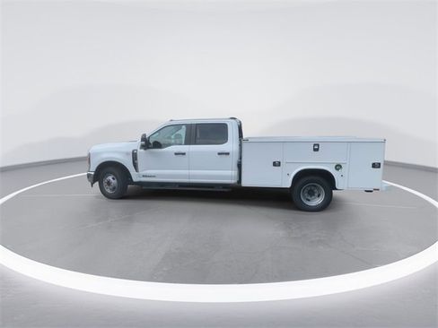 New 2024 Ford F350 XL w/ XL Chrome Package image 4