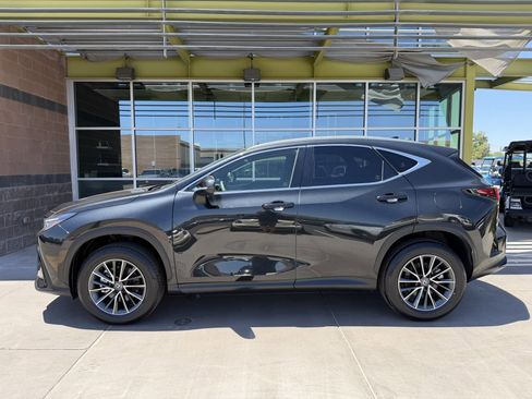 Used 2024 Lexus NX 250 FWD image 7