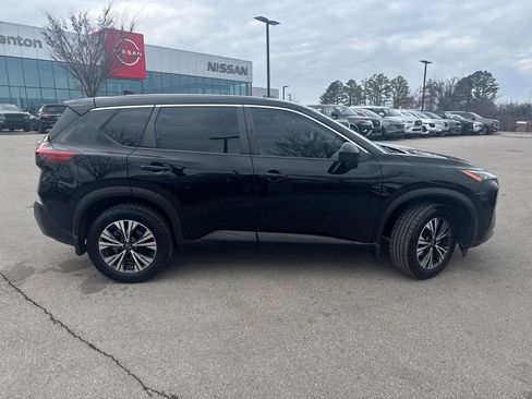 Certified 2023 Nissan Rogue SV image 2