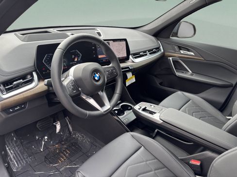Used 2026 BMW X1 xDrive28i w/ Technology Package AWD/4WD image 9