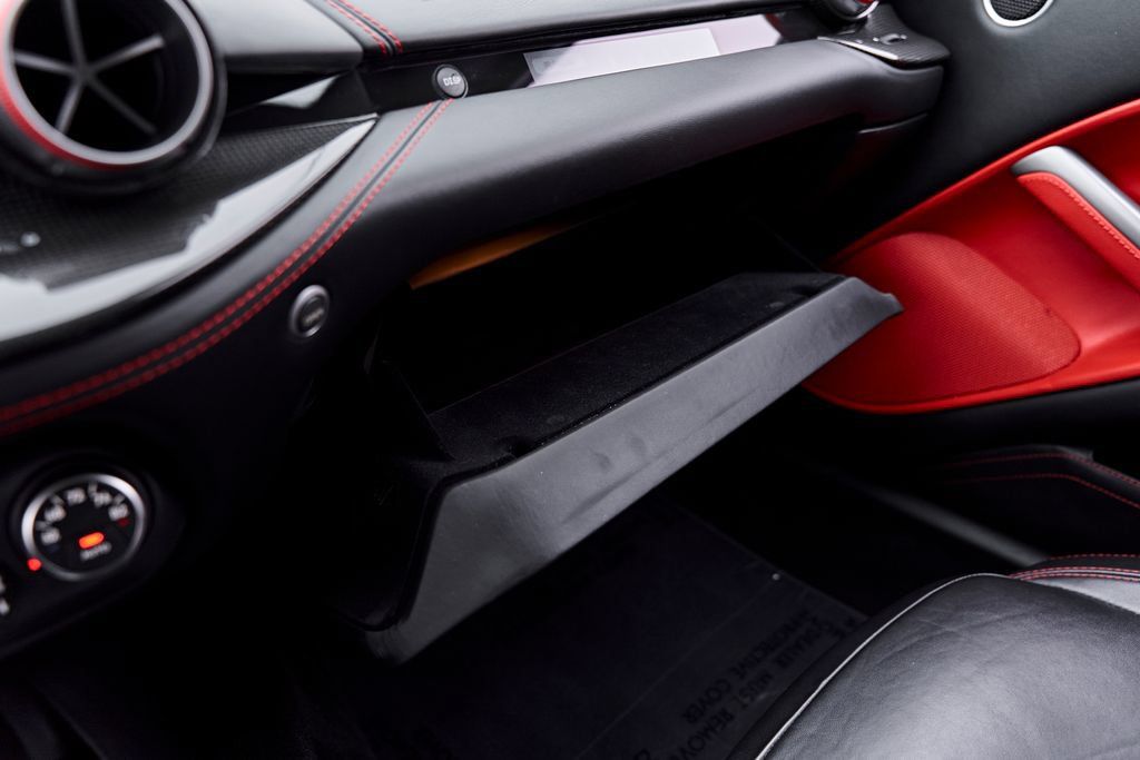 Used 2016 Ferrari F12 Berlinetta RWD image 94