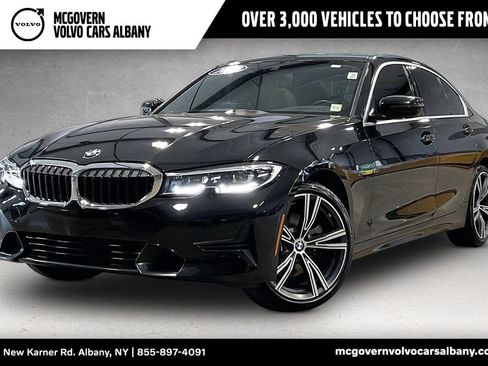 Used 2020 BMW 330i xDrive Sedan w/ Convenience Package AWD/4WD image 1