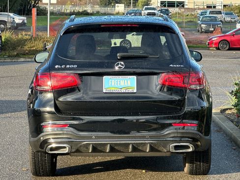 Used 2022 Mercedes-Benz GLC 300 4MATIC image 5