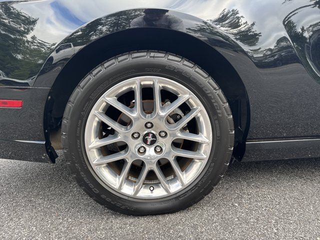 Used 2013 Ford Mustang Premium RWD image 18
