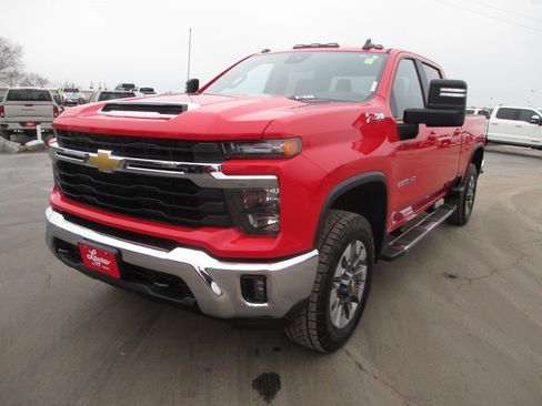 Certified 2024 Chevrolet Silverado 2500 LT image 10