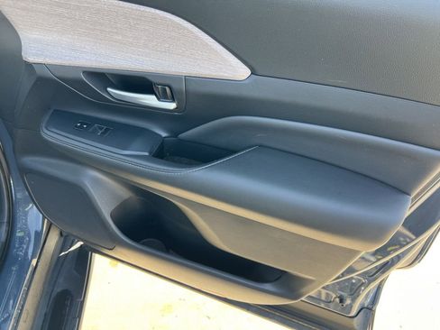 Used 2024 Toyota Grand Highlander Limited image 29