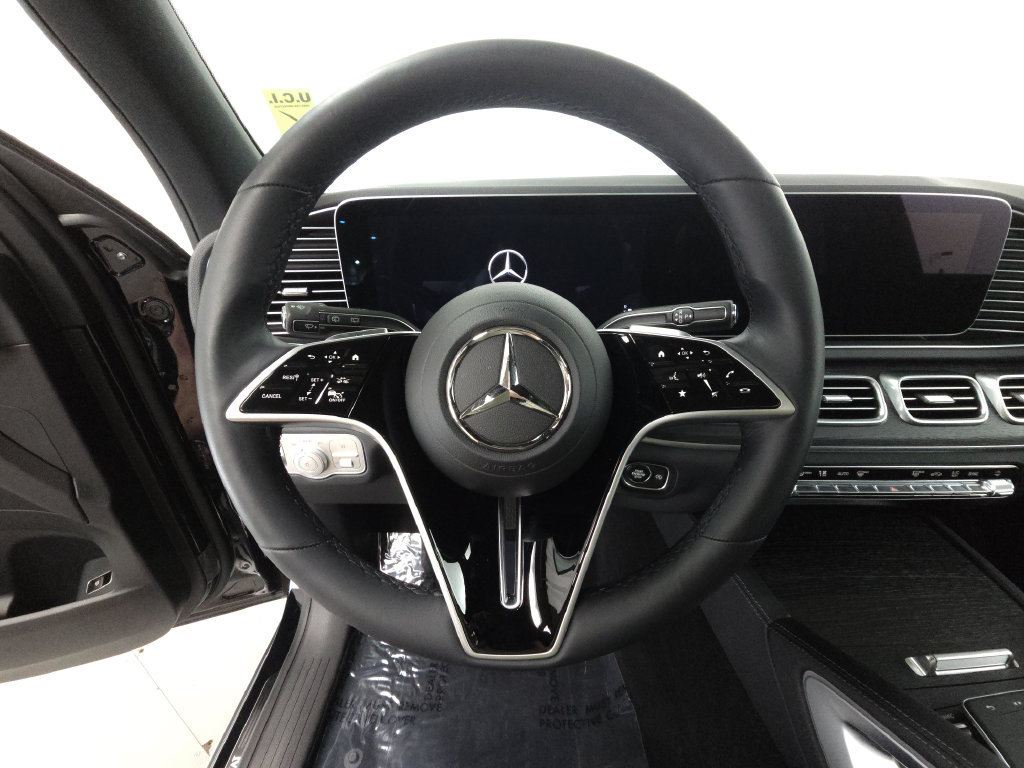 Used 2026 Mercedes-Benz GLE 450 4MATIC w/ Driver Assistance Package image 12