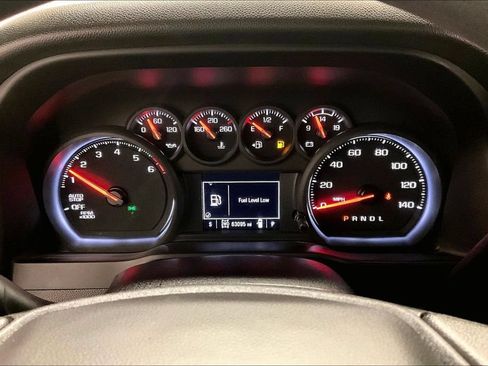 Used 2022 Chevrolet Silverado 1500 Custom Trail Boss AWD/4WD image 14