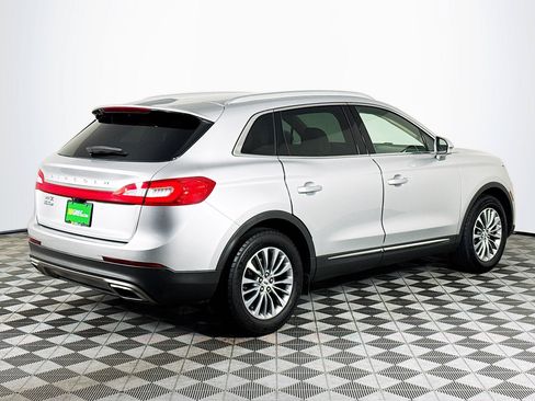 Used 2017 Lincoln MKX Select w/ Select Plus Package FWD image 8