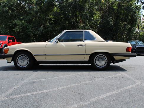 Used 1987 Mercedes-Benz 560 SL image 7