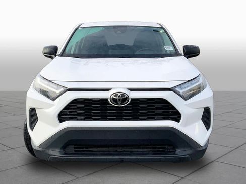Used 2023 Toyota RAV4 LE FWD image 4