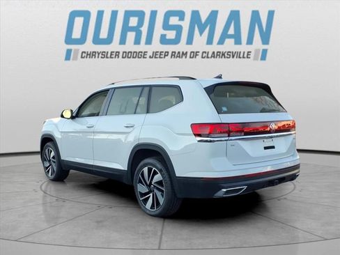 Used 2024 Volkswagen Atlas SE image 4