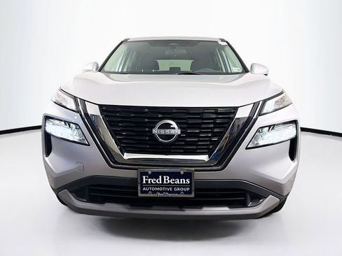 Certified 2023 Nissan Rogue SV image 2