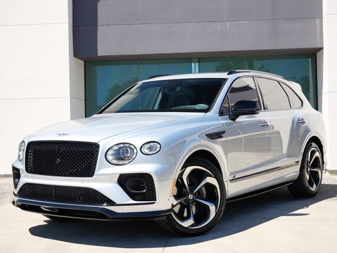 Used 2022 Bentley Bentayga AWD/4WD image 10