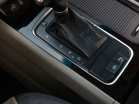 Used 2015 Kia Sedona EX image 42