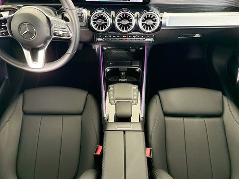 Certified 2023 Mercedes-Benz EQB 300 4MATIC image 17