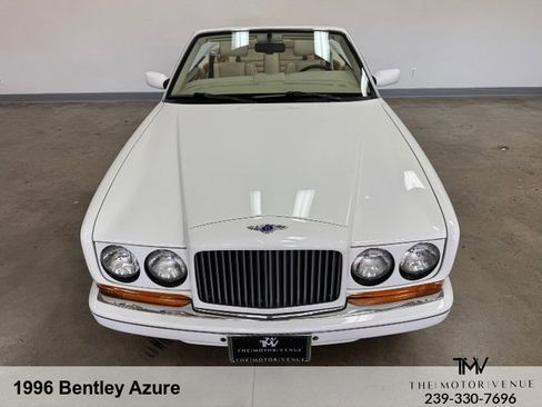 Used 1996 Bentley Azure image 21
