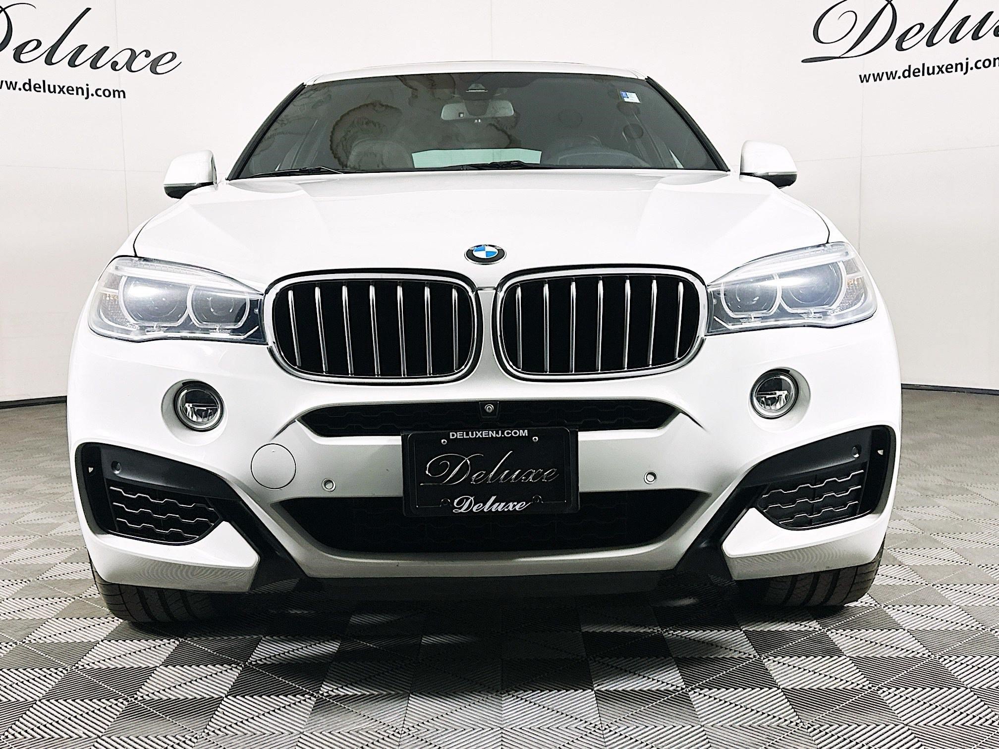 Used 2019 BMW X6 xDrive50i w/ M Sport Package AWD/4WD image 2