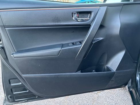 Used 2016 Toyota Corolla L image 10