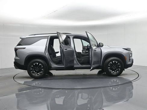 Used 2024 Chevrolet Traverse Z71 w/ LPO, Floor Liner Package image 5