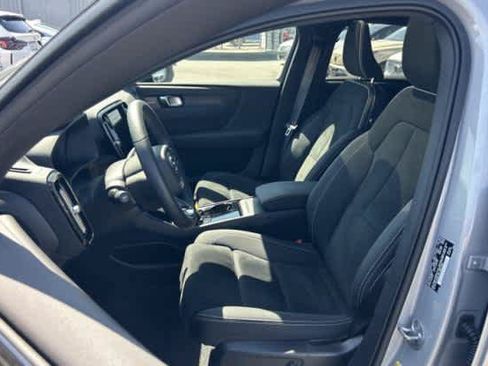 Used 2023 Volvo C40 P8 Recharge Ultimate AWD/4WD image 2