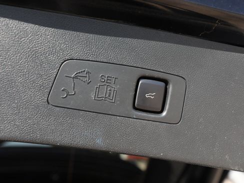 Used 2022 Lincoln Corsair FWD image 13