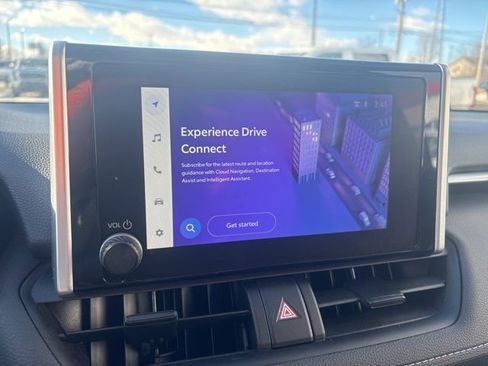 Used 2024 Toyota RAV4 XLE image 17